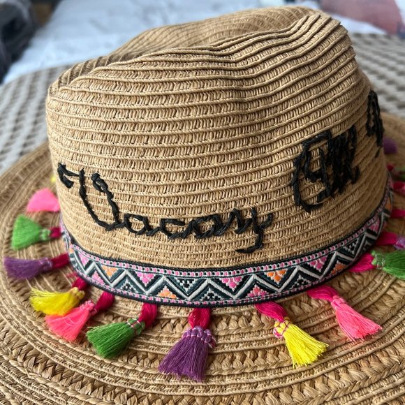 Betsey Johnson "Vacay All Day" Beach Hat - Picture 2 of 3